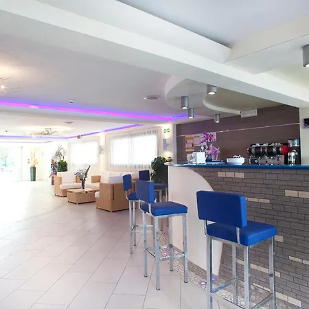 Classic - Azzurro Club Отель