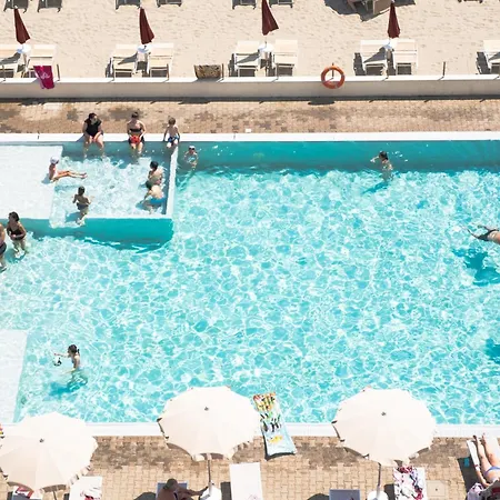 Отель Classic - Azzurro Club