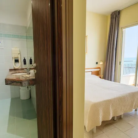 Classic - Azzurro Club Отель Лидо-ди-Савио