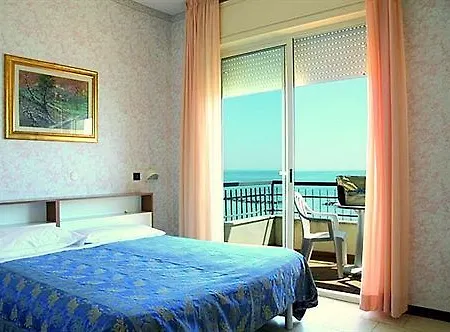 Classic - Azzurro Club Отель Лидо-ди-Савио