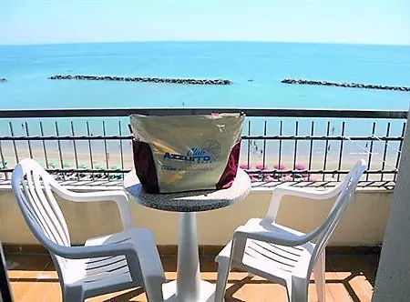 Отель Classic - Azzurro Club