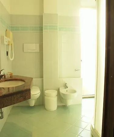 Отель Classic - Azzurro Club Лидо-ди-Савио